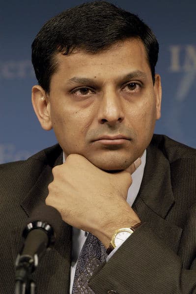 Raghuram Rajan Warns RBI About the Effect of Pandemic 